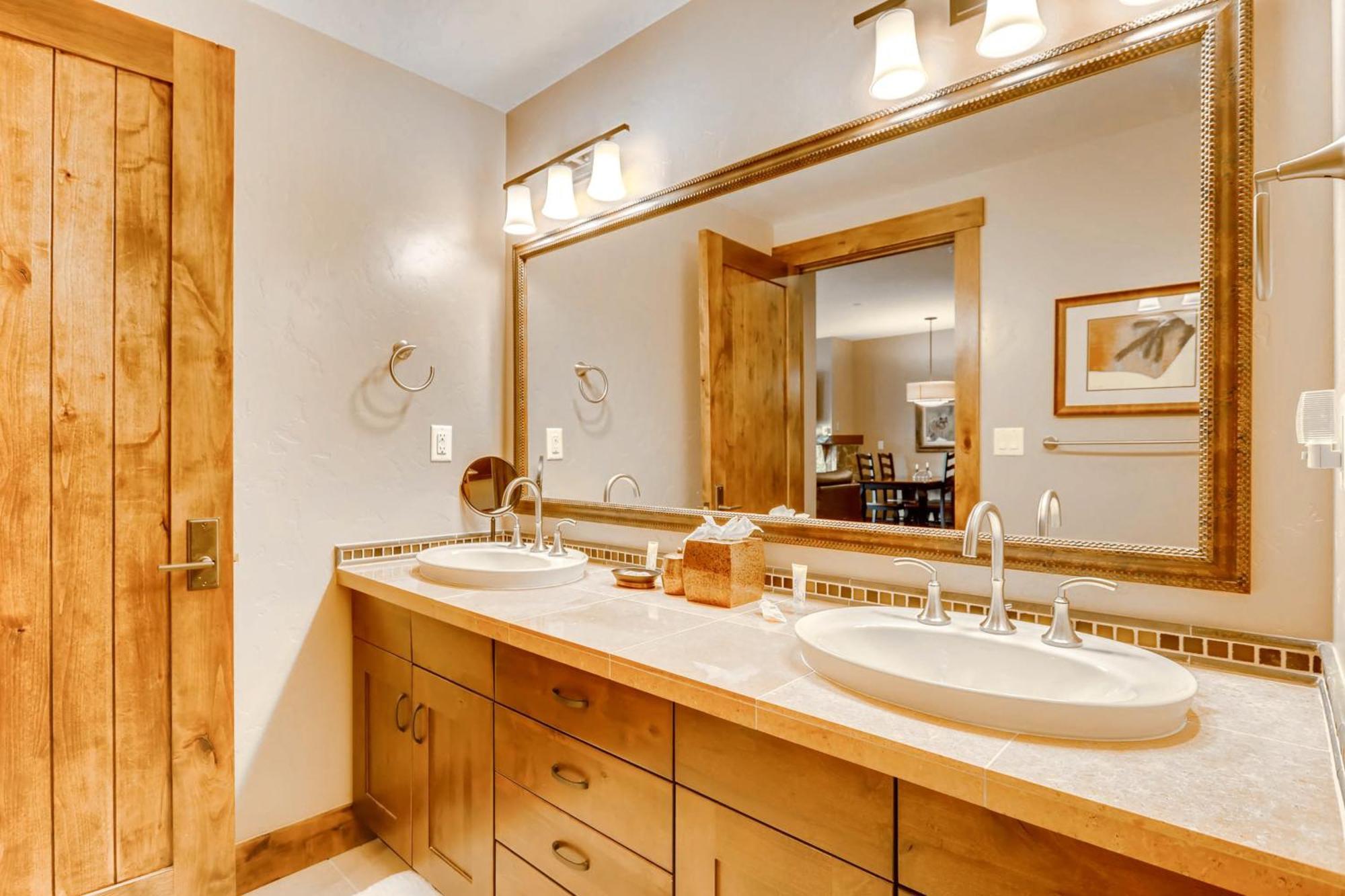 Water House On Main Street Apartment Breckenridge Room photo
